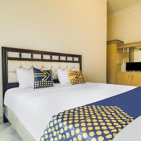 Spot On 91620 Skypiea Guest House タシクマラヤ エクステリア 写真