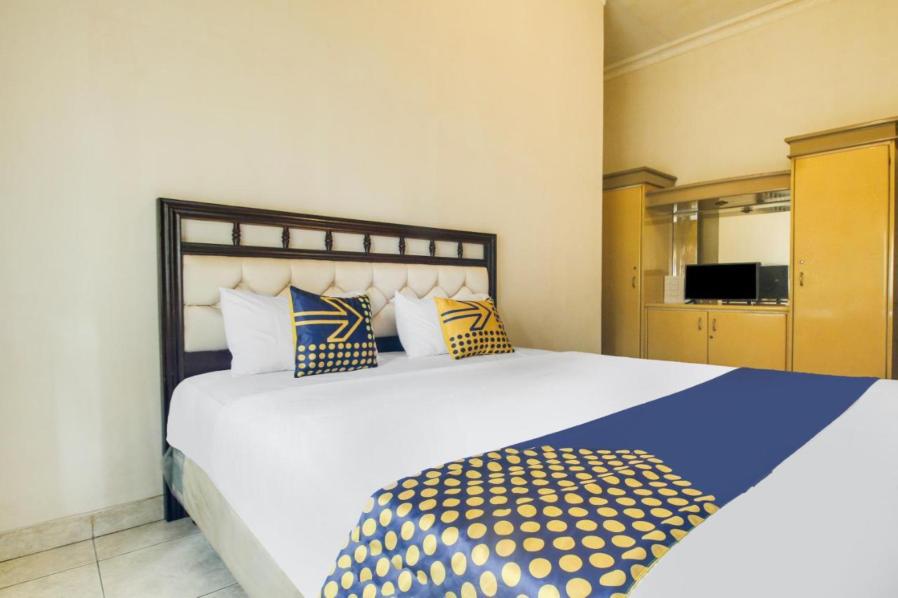 Spot On 91620 Skypiea Guest House タシクマラヤ エクステリア 写真