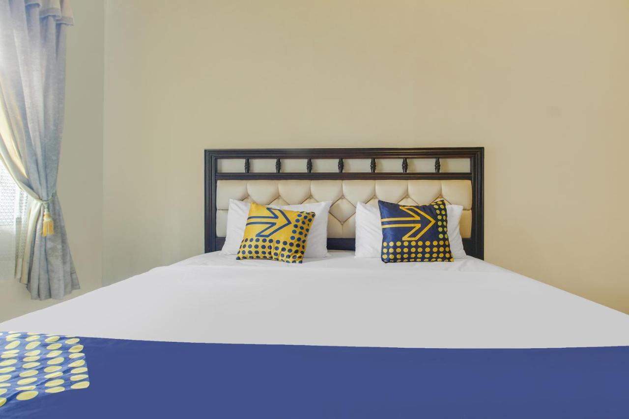 Spot On 91620 Skypiea Guest House タシクマラヤ エクステリア 写真