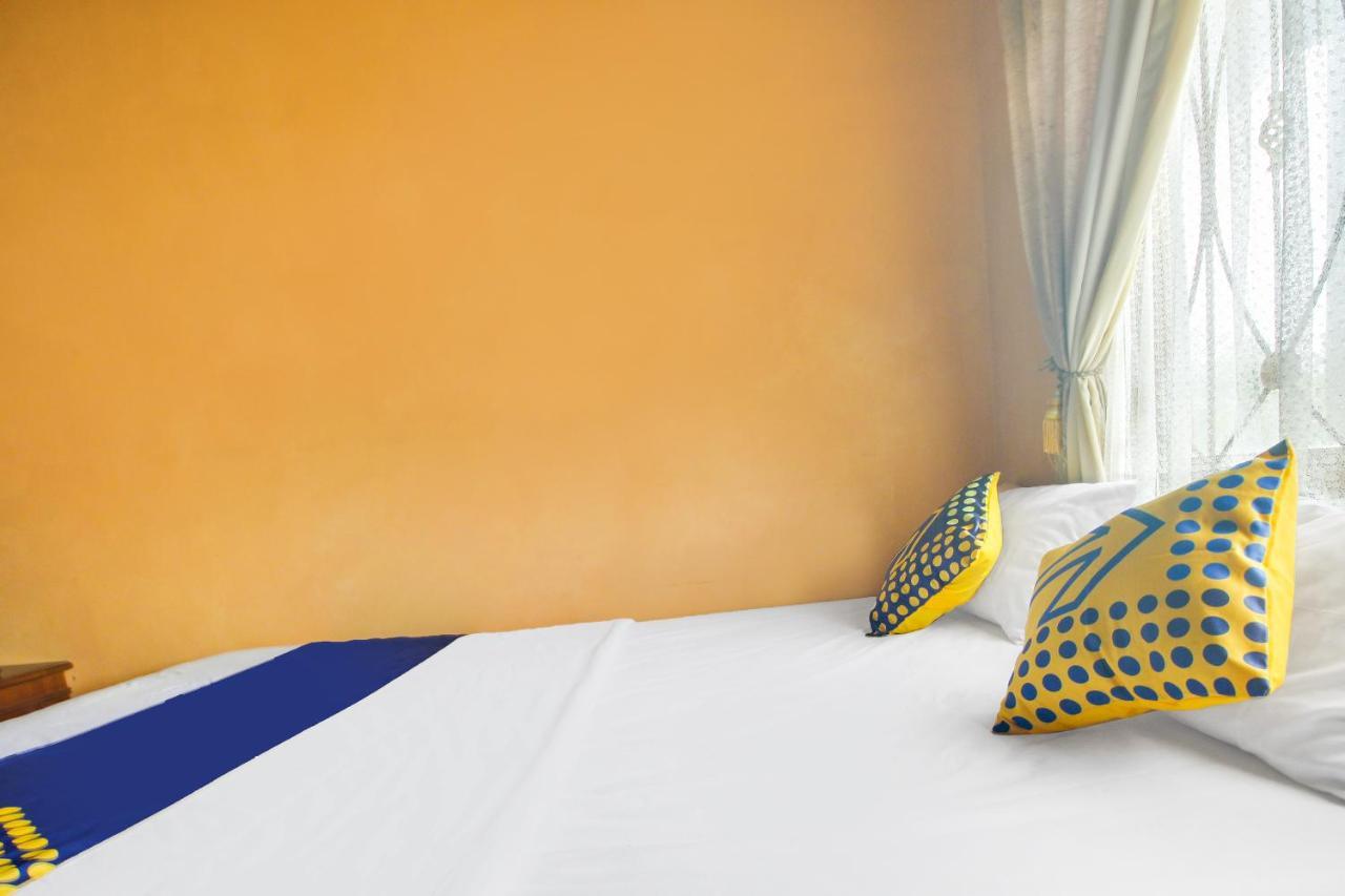 Spot On 91620 Skypiea Guest House タシクマラヤ エクステリア 写真